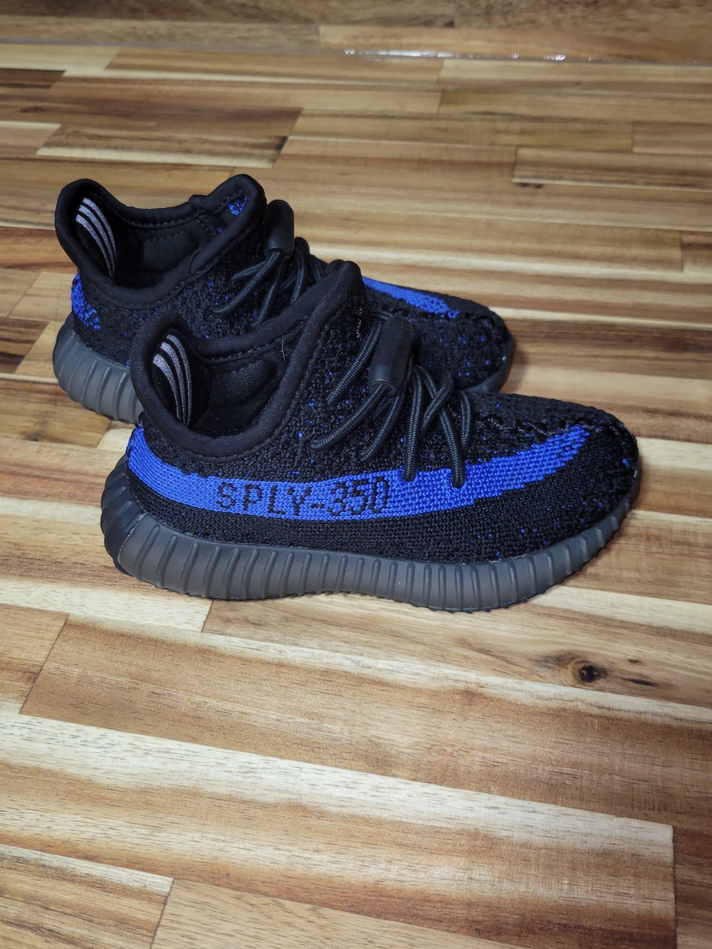 Yeezy Boost 350 V2